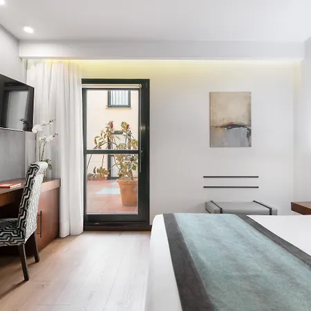 Hotel Exe Agora Caces