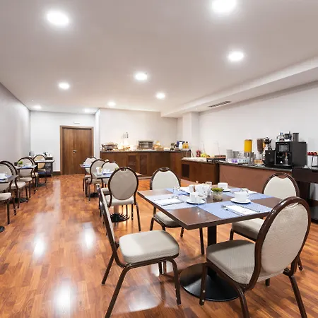 Exe Agora Hotel 4*
