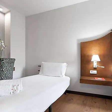 Dorma Agora Caces