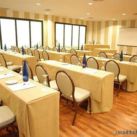 Exe Agora 4* Caceres