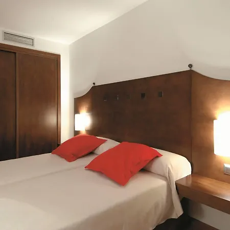 Exe Agora 4* Caceres