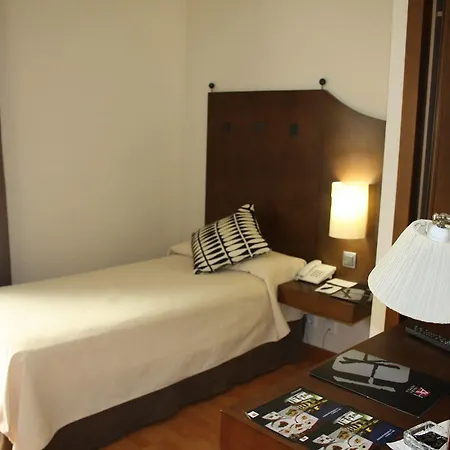 Exe Agora Hotel 4*
