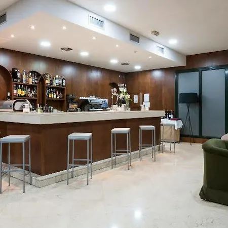 Exe Agora 4* Caceres