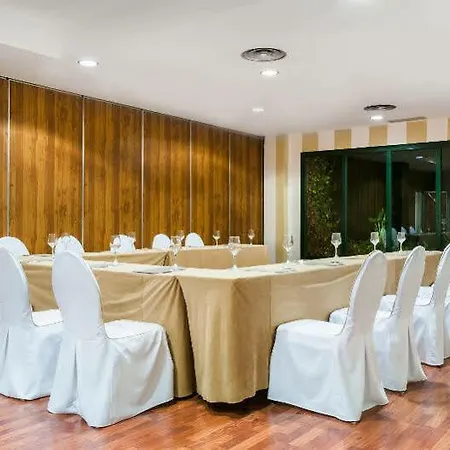 Hotel Dorma Agora Caces