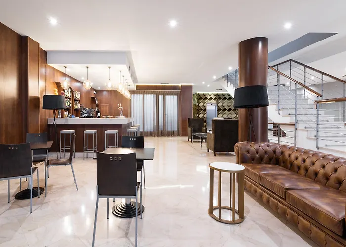 Hotel Exe Agora Caces