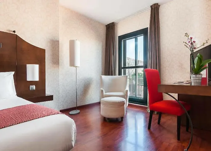 Exe Agora Hotel Caces